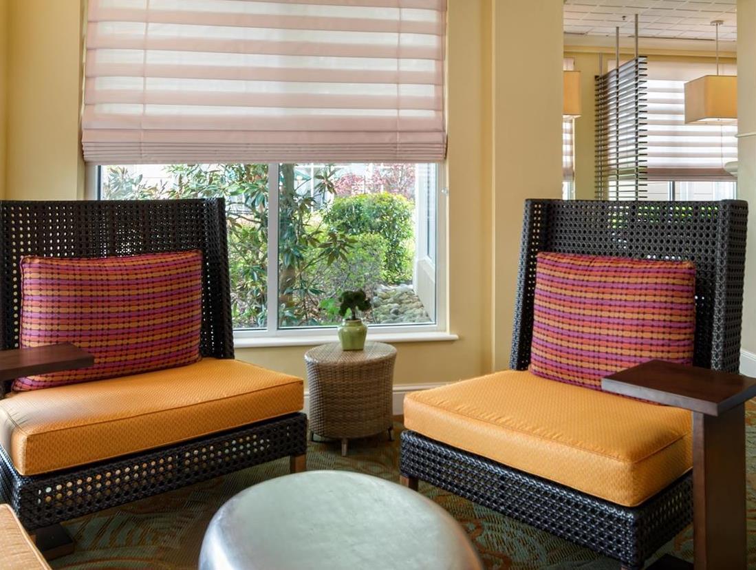 Hilton Garden Inn Newport News Exteriör bild
