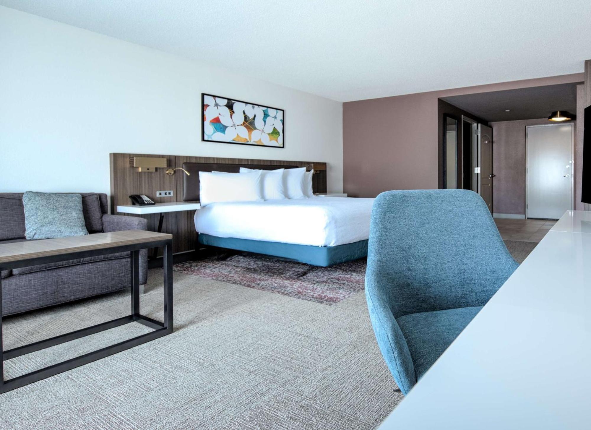 Hilton Garden Inn Newport News Exteriör bild